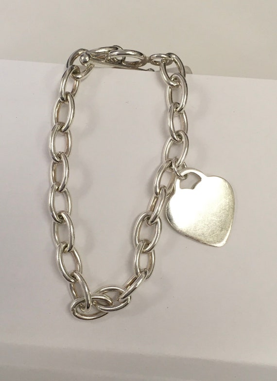 Oval linked chain with engraveable heart charm - image 4