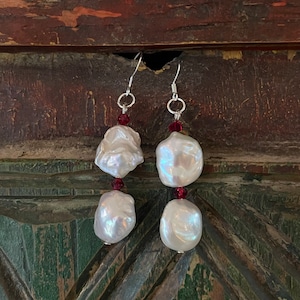 Handmade Pearl and Swarovski crystal dangle earrings