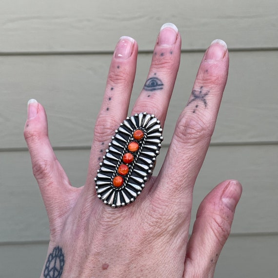 Vintage Spiny Oyster P Yazzie ring - image 5