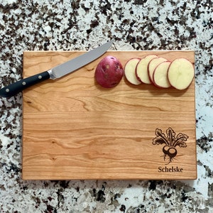 Radish Cutting Board | Garden Charcuterie Board | Custom Serving Tray | Personalized Gardener Gift | Kitchen Cutting Gift