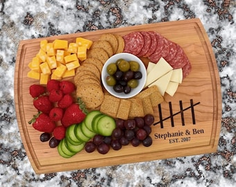 5 Year Anniversary Cutting Board – Personalized Wood Gift with Five Tally Marks – Custom Engraved Board for Fifth Wedding Anniversary