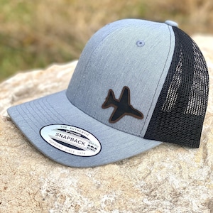 Airplane Hat – Snapback or Trucker Cap for Pilots, Travelers, and Aviation Lovers – Travel-Themed Hat Gift for Him or Her