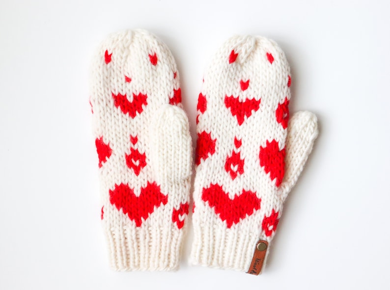 READY TO SHIP Knit MIttens Light weight MIttens Adult Size Handmade Gift Medium size Valentine's Gift Red image 1