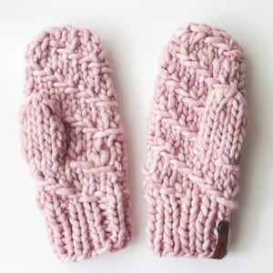 READY TO SHIP | Knit MIttens | Chunky MIttens | Adult Size | Handmade Gift | Small size | Valentina