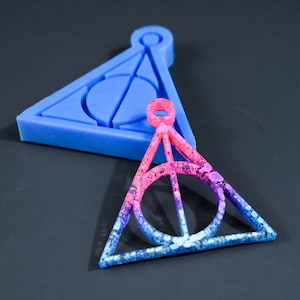Small Deathly Hallows Silicone Pendant Mold Shiny Mould for Resin Crafting Jewelry Making Pendants Keychains