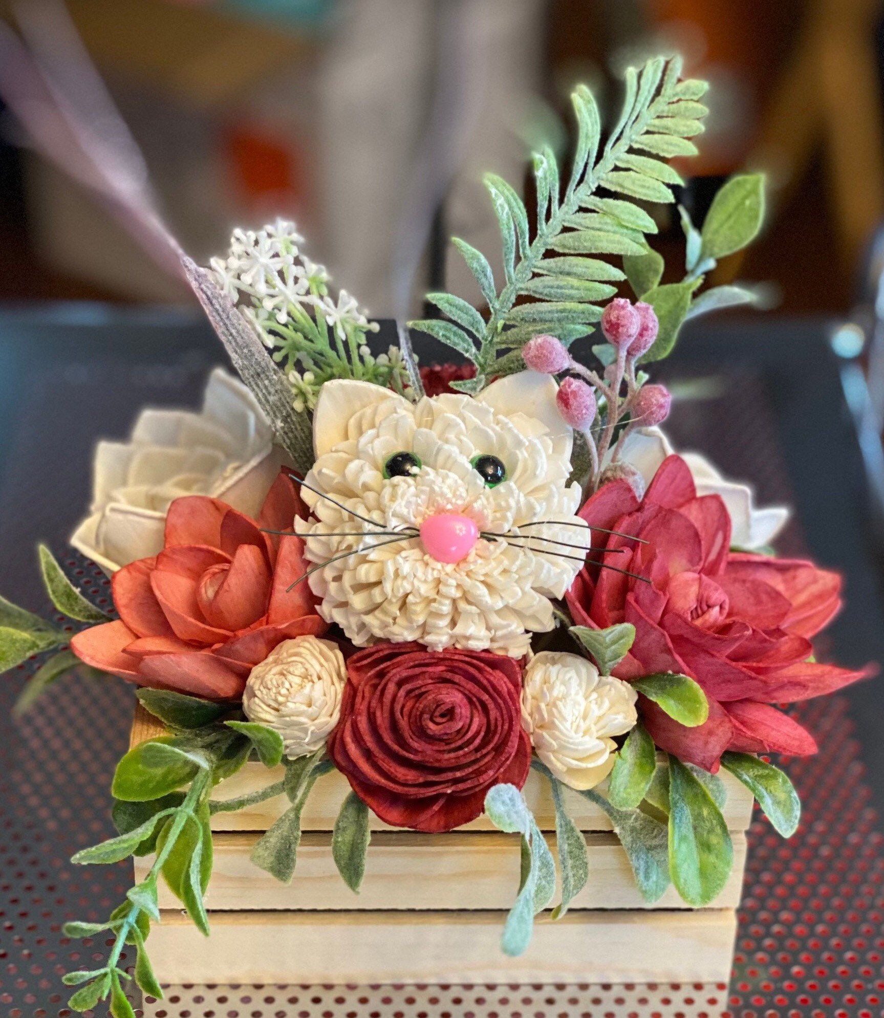 Kitten sola wood flower arrangement. Please read the ENTIRE item desc…