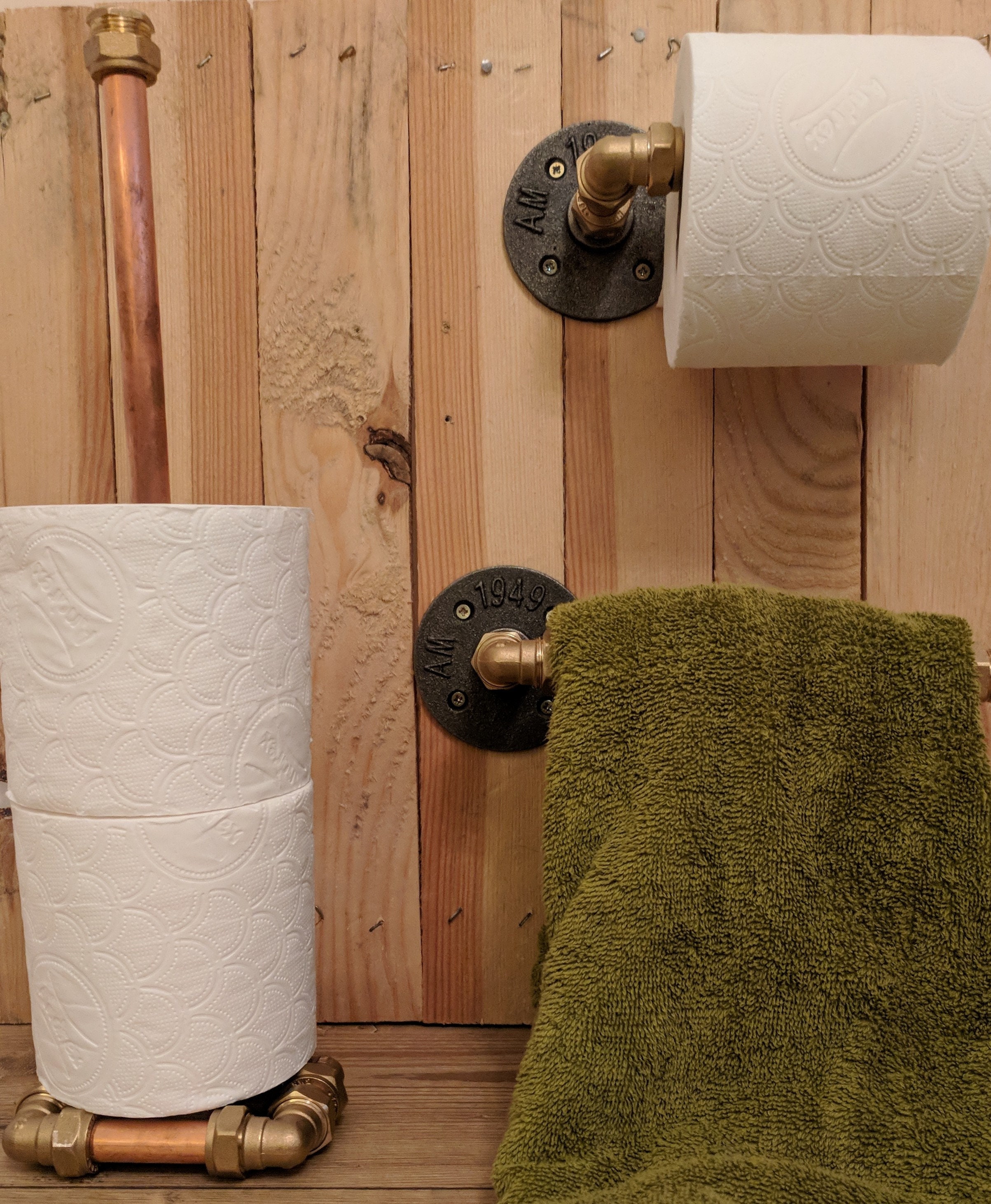 Tubo de cobre y soporte de rollo de baño montado en la pared | Etsy