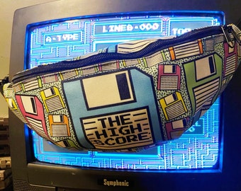 Riñonera de disquete con la puntuación más alta de la informática retro de los 90