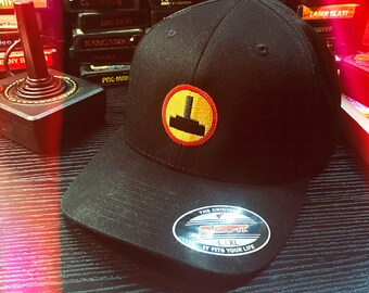 Gorra Flexfit Joystick de 8 bits con puntuación alta