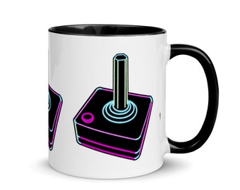 Taza joystick estilo neón con color en el interior