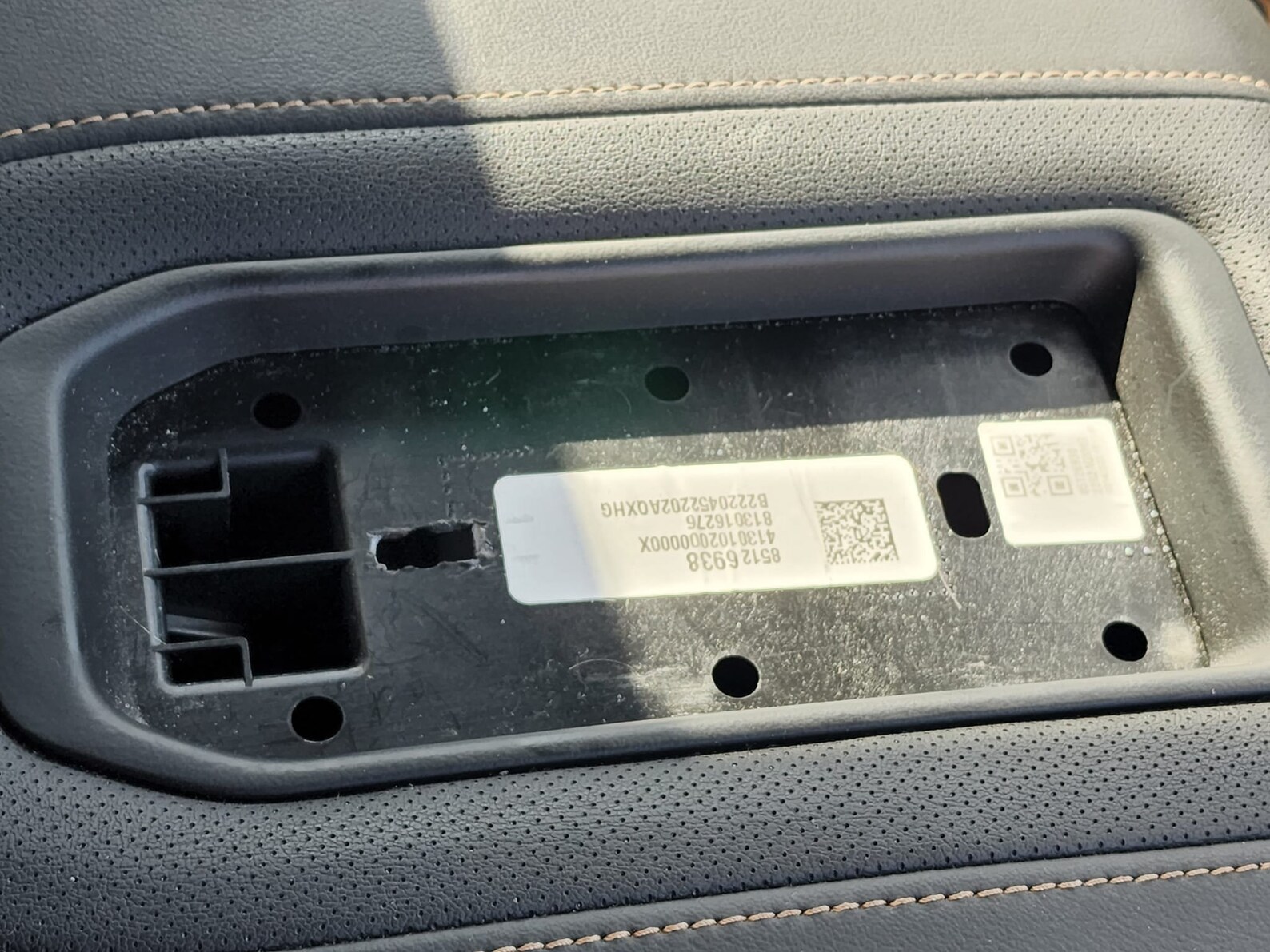 2021 2022 2023 GMC Yukon Denali / AT4 Wireless Charger Arm Etsy New