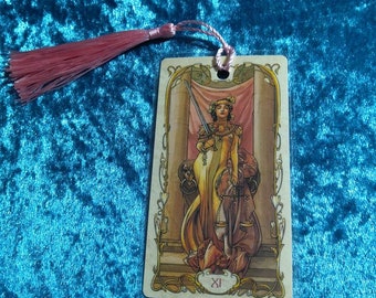 Tarot Mucha Bookmark/ Strength