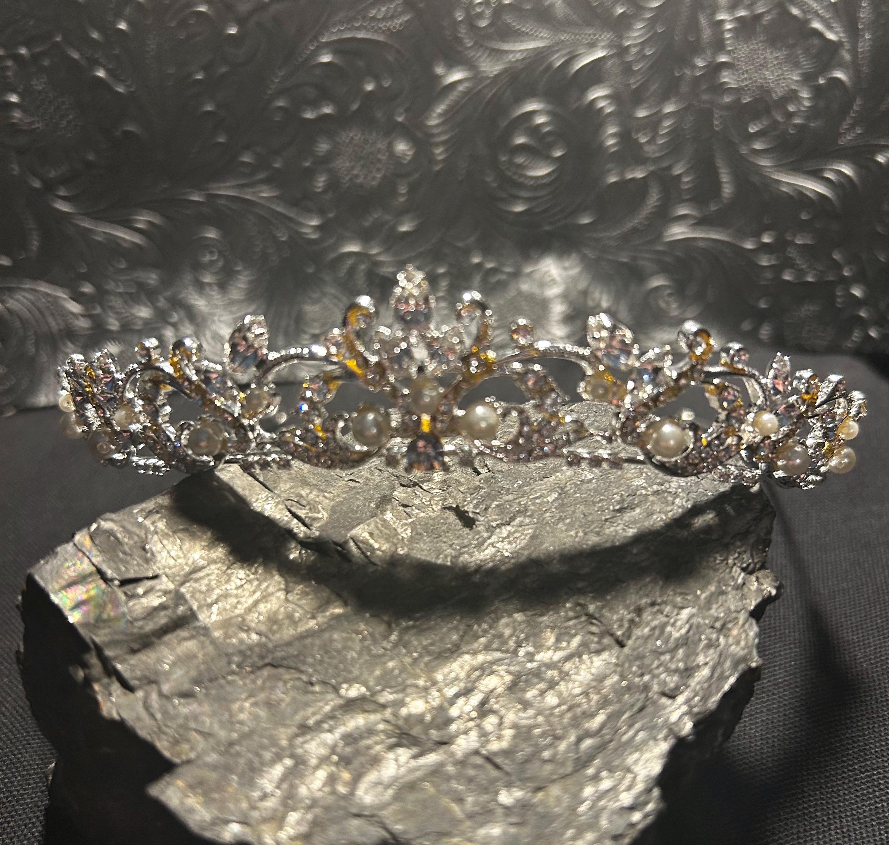 David\'s Bridal Crystal Rhinestone Tiara w/Bouquet David main image 3