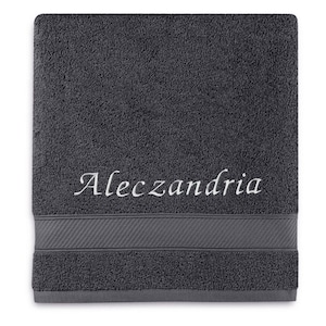 Monogrammiertes personalisiertes Badetuch. Besticktes Handtuch.