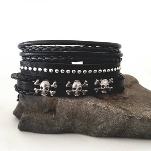 Skull Bracelets, Pirate Bracelets, Multilayer Skull Bracelet Set, Adjustable Bracelet for Men Women