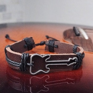 Guitar Leather Bracelet, Adjustable Bracelet for Youth, Gift for Music Teacher