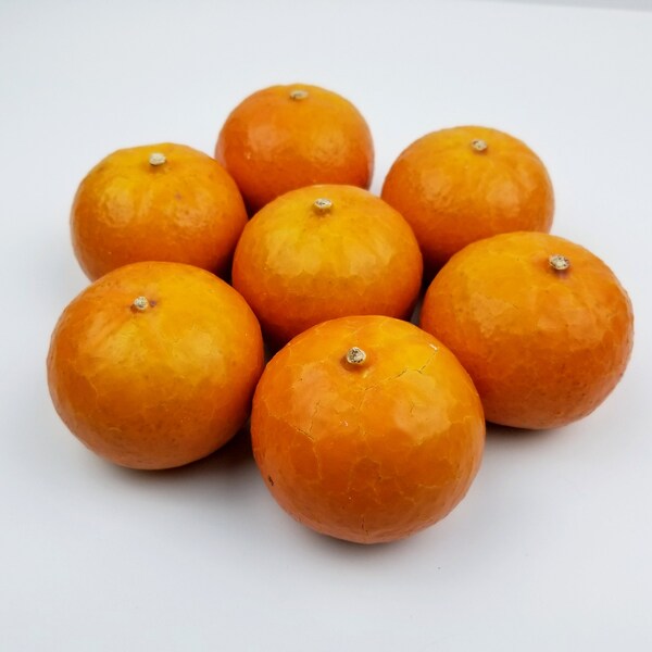 Faux Mandarin Oranges- 8pcs -  Primitive Rustic Faux Orange Cutie Citrus Fruits - Artificial Tropical Bowl/Basket Filler Fruit Arrangement.