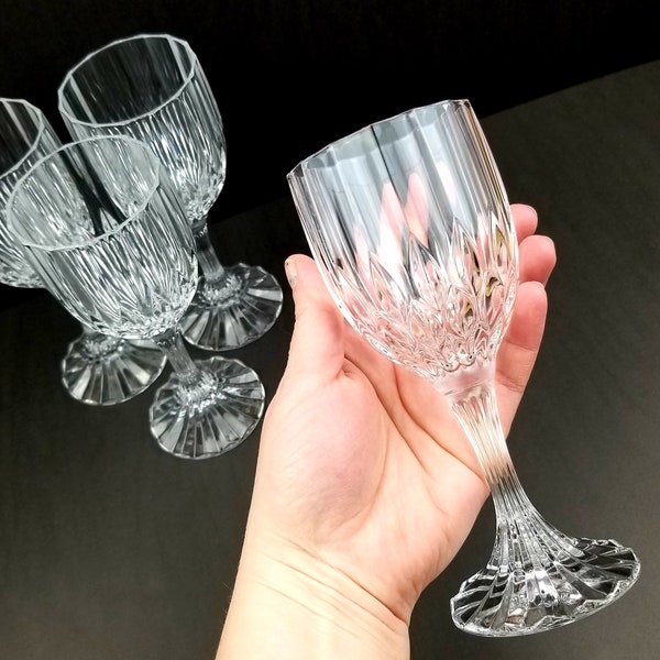 Cristal D'Arques "Bretagne" Wine Glasses - Set of 4 - 6.5oz - Vintage Durand Singing Crystal Bretagne Cut Glass Formal Dining Stemware Set.