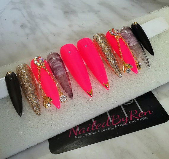 images Baddie Instagram Long Stiletto Acrylic Nails baddie extra long stiletto press on nails fake nails glue on nails
