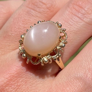 Vintage Victorian 14k Solid Yellow Gold Large Silky Moonstone Cats Eye Ring