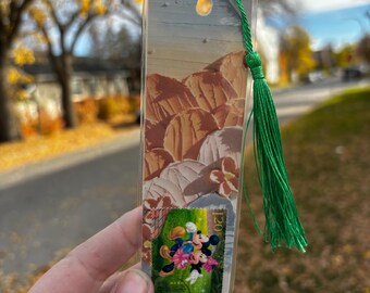 Laminated bookmark from China