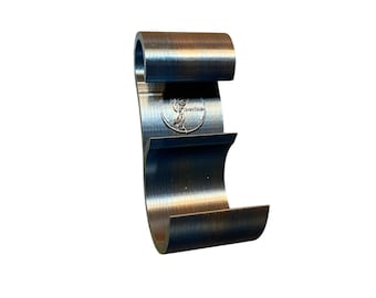 GROOMERS Dyer hose hook. A must have for your dog grooming station. You&#39;ll wonder how you&#39;ve done without it.(Patent pending)My personal fav