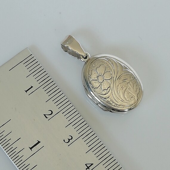 Neck lockets sale