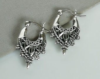 Tibetaanse oorhoepels - Zilveren oorhoepels - Boho oorhoepels - Geoxideerde zilveren hoepels - Filigraan hoepels - Etnische hoepels - Cadeau oorbellen - NE13