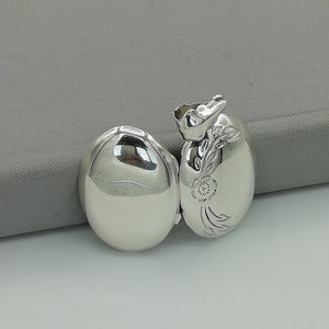 Silver Locket - Neck Locket Charm - Photo Pendant - Gift For A Loved One - Opening Neck Pendant - Necklace Charm - Oval locket -  PD244