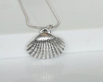 Shell Necklace - Shell Pendant - Silver Shell Charm - Bohemian Pendant - 925 Silver Pendant - Charm Pendant - Beach Jewelry - PD409