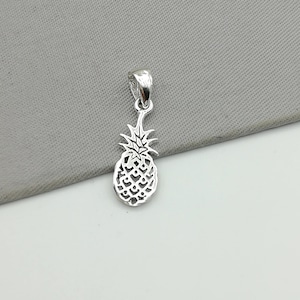Pineapple charm - Silver  pineapple neck charm -Silver bracelet charm - Silver pineapple pendant - Silver jewelry - PD79