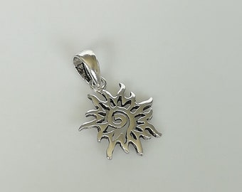 Sun charm - Silver sun rays - Sun  pendant - Silver Necklace  - Celestial Jewelry - Minimalist Style - Bohemian Jewelry - PD475