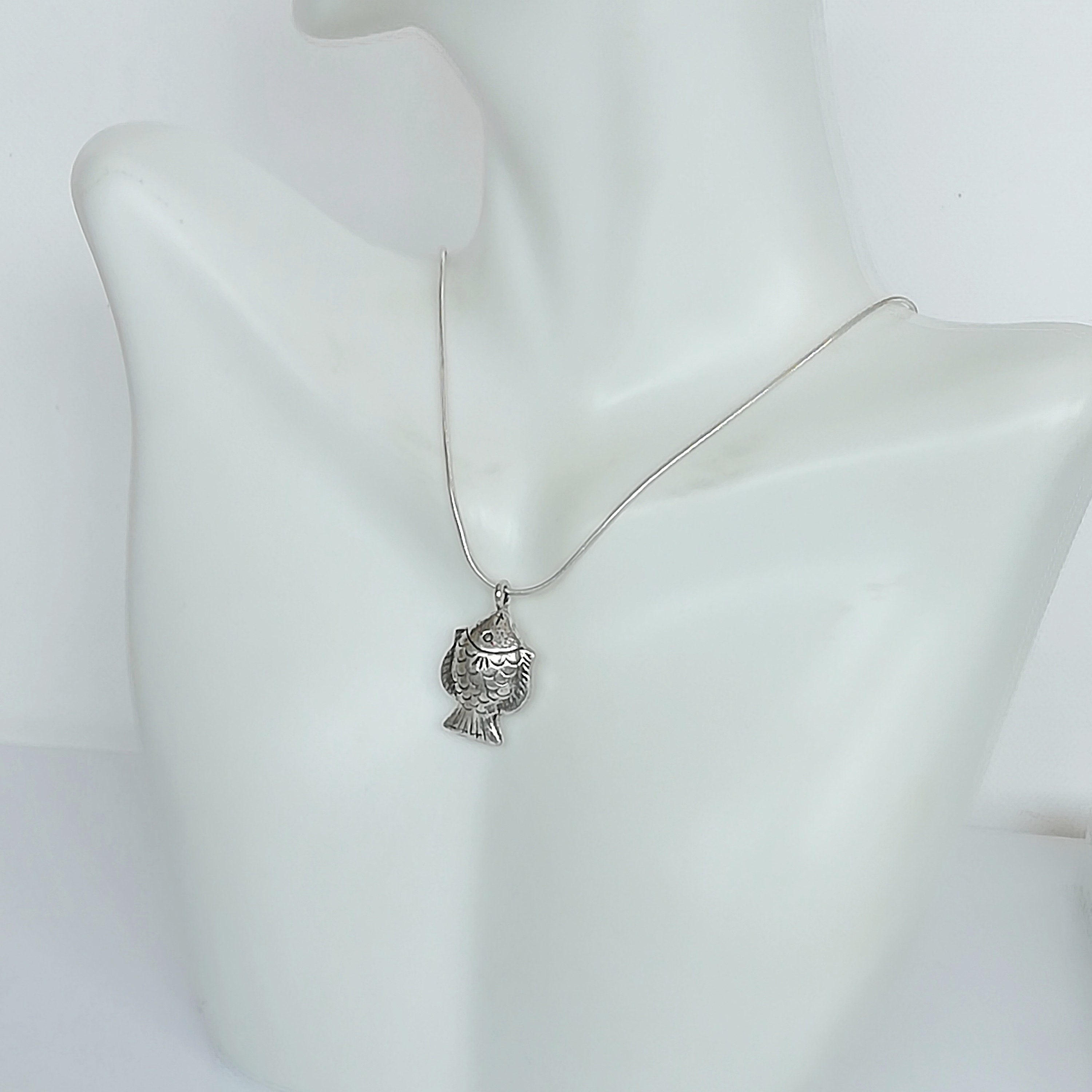 IMIKEYA Holzperlen Fisch Halskette - Boho Style Ethno-Design Für Damen, 64cm Naturlook