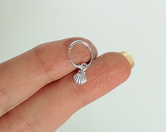 Sea Shell Charm Hoop - Zilveren Shell Hoops - Minimalistische Hoepels - 12mm Hoepels - Kleine Hoepel Oorbellen - Kraakbeen Hoepels - Add On Charm- E310