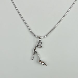 Stiletthalsband - Högklackade skor - Damskoberlock - Boho-hänge - Presentberlock till henne - Silverarmband - PD348 bild 7
