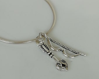 Silver bow and arrow charm - Sterling silver pendant - Archery necklace - Bohemian 925 silver - Unisex necklace - PD632