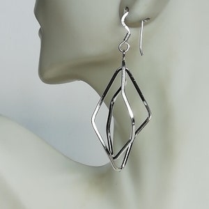 Long geometrical earrings - Sterling silver ear danglers - Wavy diamond shaped earrings - Dramatic earrings - Formal wear earrings - E240