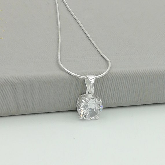 CZ ホワイトペンダント - CZ ネックレス - ラウンド CZ CZ ホワイトペンダント - CZ ネックレス - ラウンド CZ