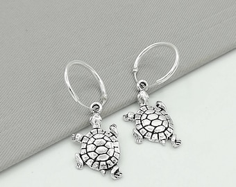 Turtle Charm Hoops - Silver turtle Charm - Bohemian Hoops - 12mm Hoops - Minimalist Style - Cartilage Earrings - Gift Ideas - E354
