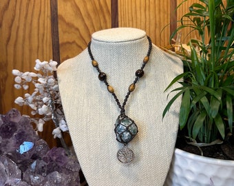 Tree Agate Crystal macrame necklace | handmade | tree of life | wooden beads | hippie | boho | earthy |