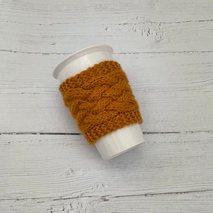 Taza de punto de oro acogedora, portavasos para llevar reutilizable, relleno de medias, pequeño regalo