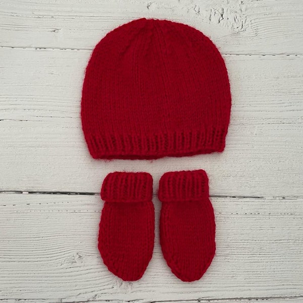Red knitted baby hat and mittens, newborn hat, scratch mitts, baby shower gift
