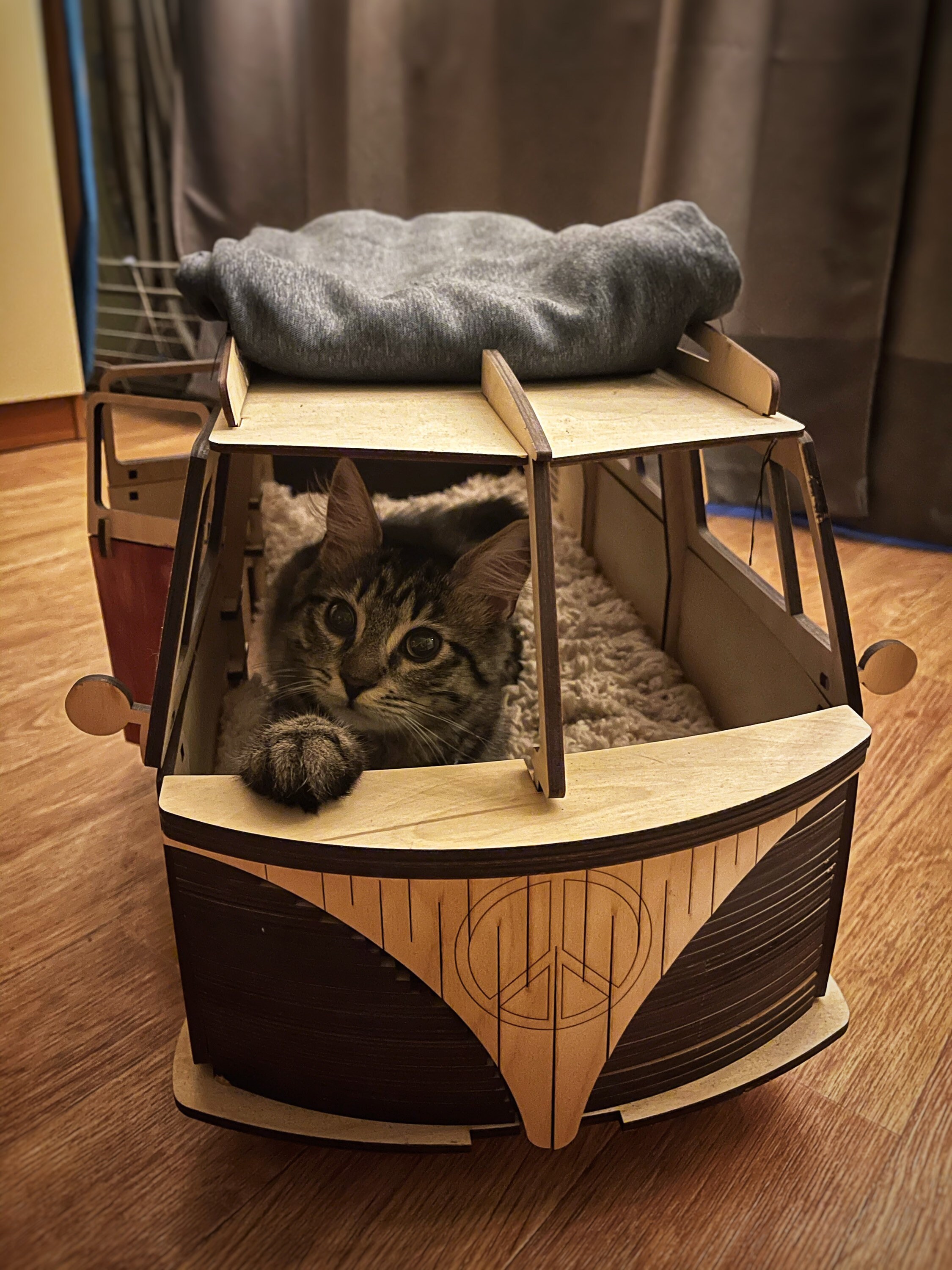 Unique classic VW bus pet house Etsy