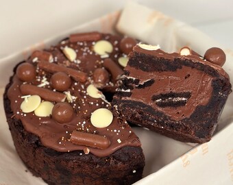 Brownie Pie / postal brownies / birthday cake / postal gifts / chocolate / brownies