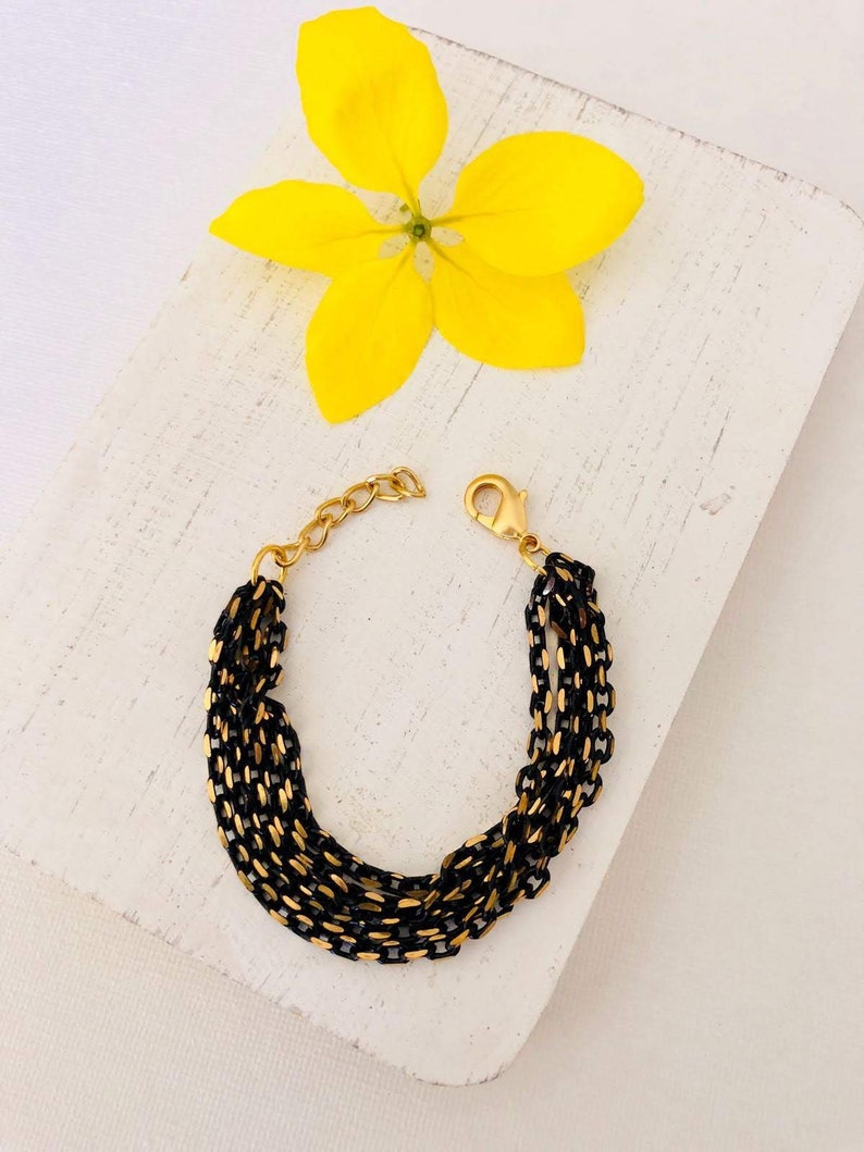Chic Elegant Gold and Black Metal Chain Bracelet for Women for Evening and Everyday Stylish Modern Wide Chain Bracelet