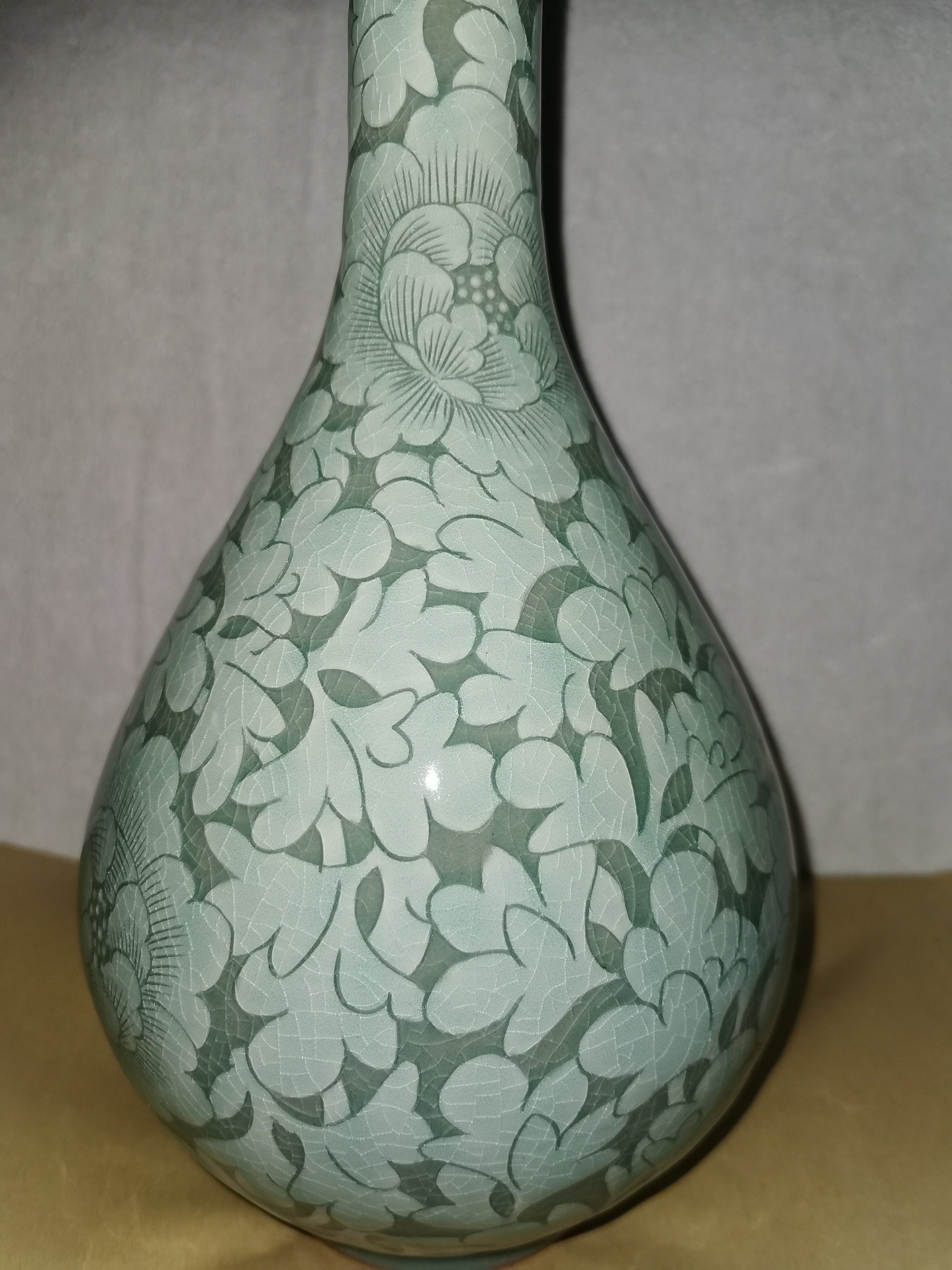 Korean Ceramics  Korean pottery, Porcelain ceramics, Celadon ceramics