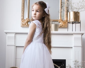 White flower girl dress, tulle flower girl dress, toddler flower girl dress, flower girl dress white lace