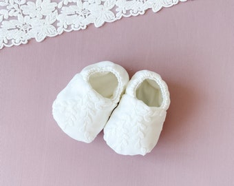 Baby shoes, baby girl baptism shoes, baptism booties, ivory baptism booties, baby girl baptism gift, baby shower gifts