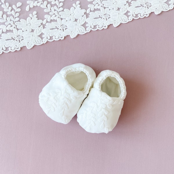 Baby shoes, baby girl baptism shoes, baptism booties, ivory baptism booties, baby girl baptism gift, baby shower gifts