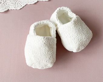 Baby girl baptism booties, baptism girl outfit, newborn girl gift, baptism girl, christening shoes, baby shower gift